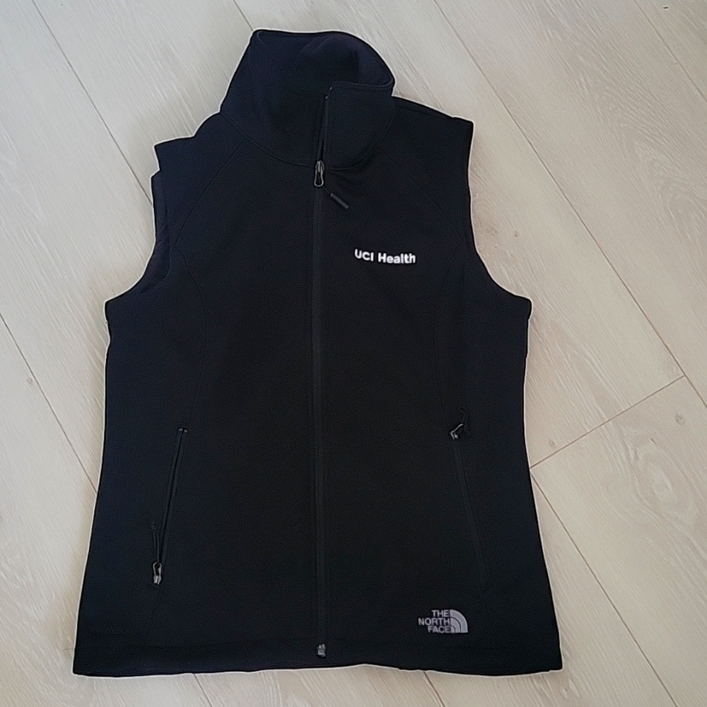 NWOT Northface Windwall vest